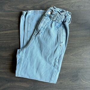 Light wash baggy jeans